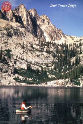 Fly Fishing middle Bench Lake Sawtooth Wilderness. 