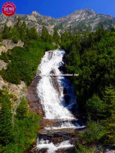 DEO’s Place Waterfall Sawtooths