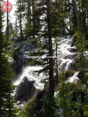 Sawtooths Idaho Waterfall Valley