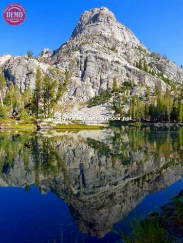 Sawtooths Alpine Lake Alturas