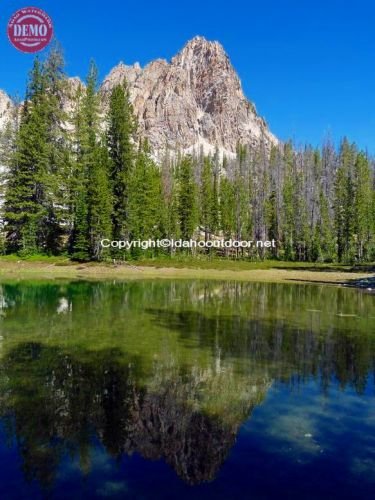 Hanson Lake Rhinos Horn Sawtooths